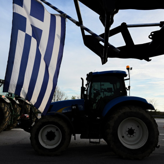 Grčka u još većem haosu: Sve staje?