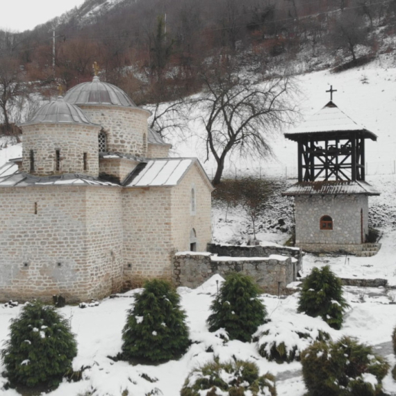 Srpska svetinja skrivena u šumama na samoj granici: Manastir koji čuva mošti tri potomka loze Nemanjića FOTO