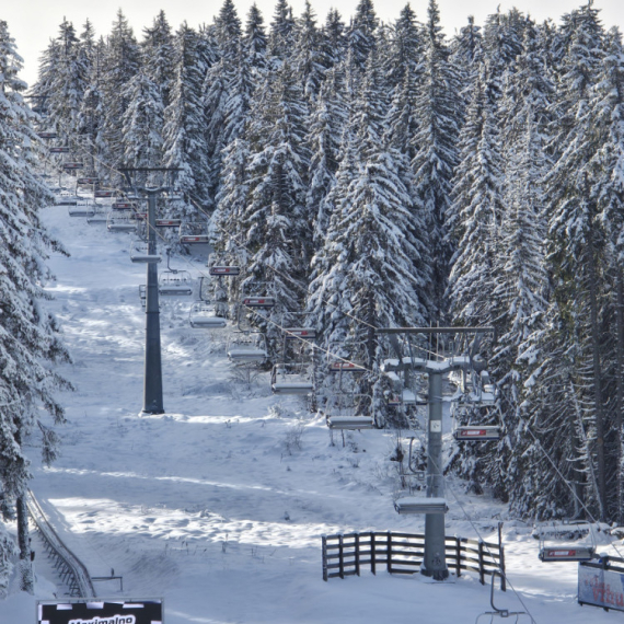 Čuveni srpski planinski vrh krije nešto što turisti retko vide