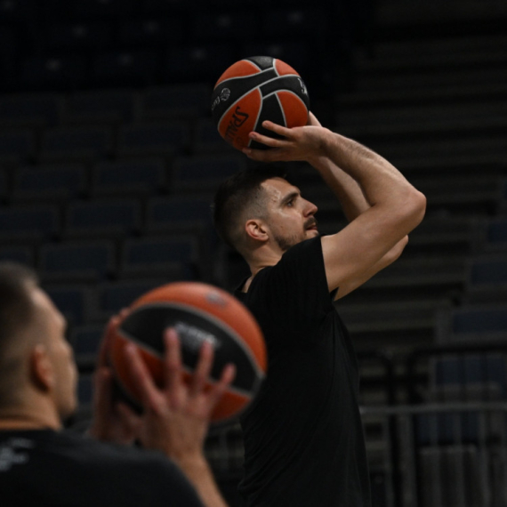 Marinković i Penjaroja, čin drugi: "Igrao sam pleja"