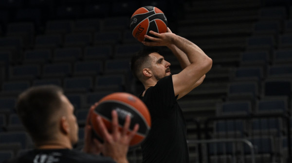 Marinković i Penjaroja, čin drugi: "Igrao sam pleja"