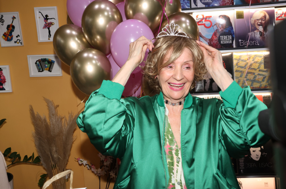 Snima se film o Lepi Lukić: Pevačica bi volela da je glumi poznata srpska umetnica FOTO