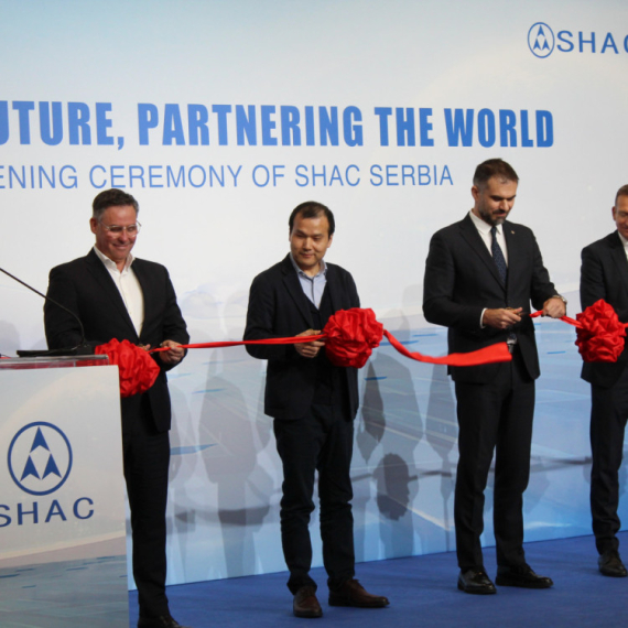 Šangajska firma prvu fabriku u Evropi otvorila u Kaću: Posao za 200 ljudi