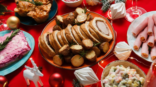 Kardiohirurg apeluje: Ovu hranu izbegavajte tokom praznika