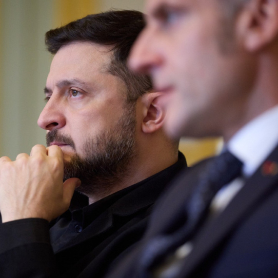 Zelenski, pazi se – izdaće te