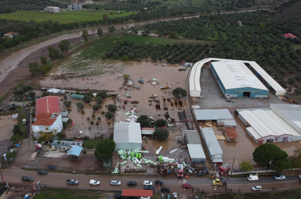 Grčka potopljena: Bujice nose sve pred sobom; Šire se strašni snimci; Šta čeka Srbiju? FOTO/VIDEO