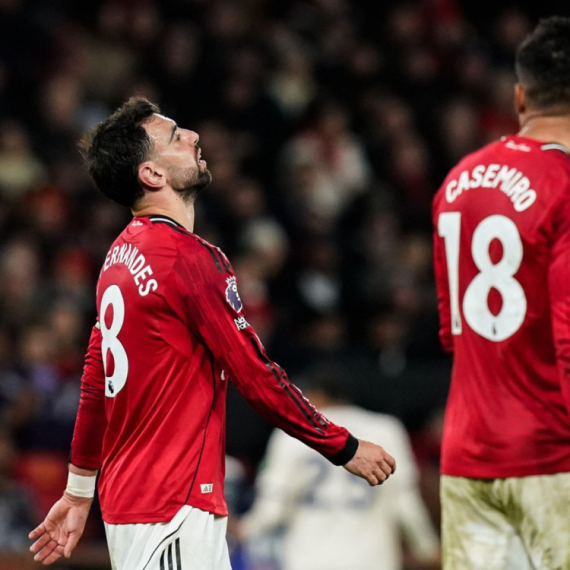 Mančester junajted ponovo "prosuo" bodove!