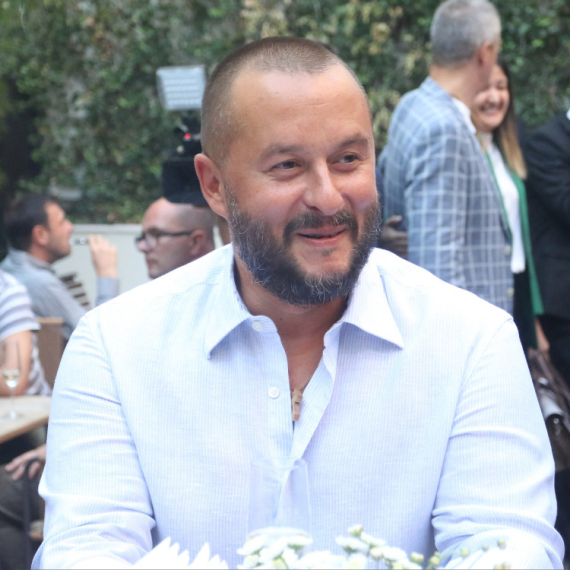 Georgijev poručio Ivanoviću: "Komičar objašnjava"; Dobio i odgovor: "Opet napadaju Bugari sa leđa"