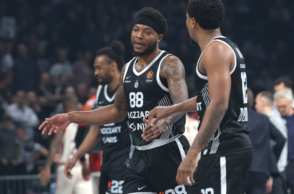 Misteriozna poruka Tajrika Džonsa – zabranio je komentare VIDEO