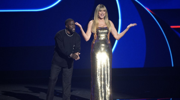 "Kao mama i sin", "Pa, ko ih je izabrao?"; Pljušte komentari na račun voditeljskog para žreba za Mundijal FOTO