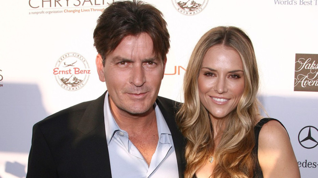 Bivša supruga Čarlija Šina tvrdi: "Duguje mi 15 miliona dolara alimentacije" FOTO