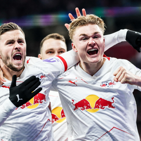 Lajpcig "demolirao" Ajntraht – igrali Nedeljković i Maksimović