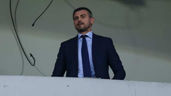 Oglasio se Danko Lazović!