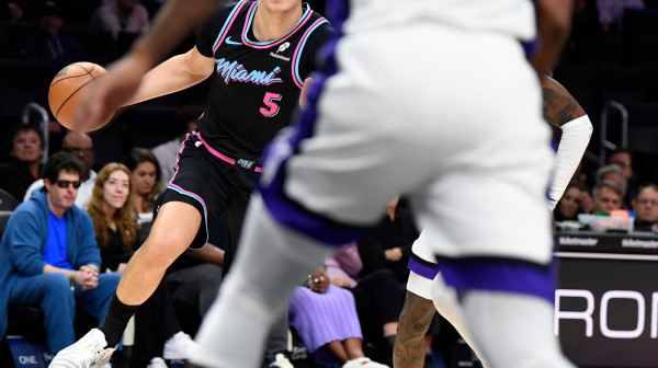 Jović se vratio – u stilu; Lavinov šou za pobedu Sakramenta