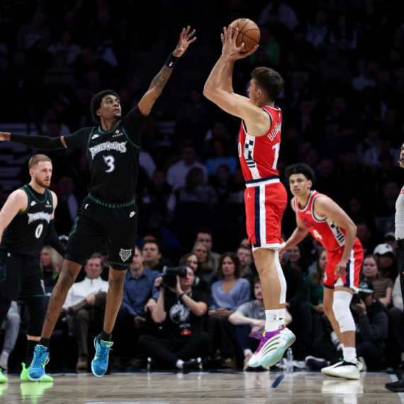 Spektakl u Minesoti: Bogdan pogodio za egal, pa gledao pad Klipersa u poslednjim sekundama