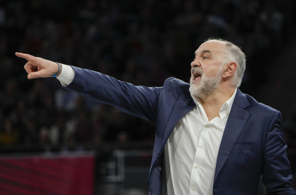 Sferopulosu se baš ne da