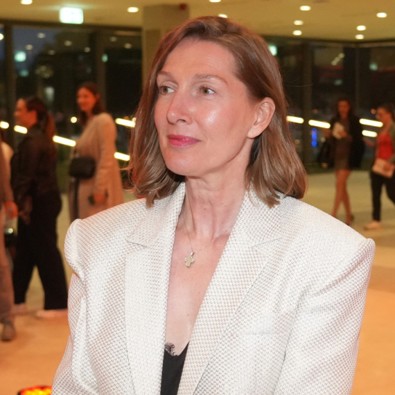 Pinki je video Tita, a Marija Salon 1905