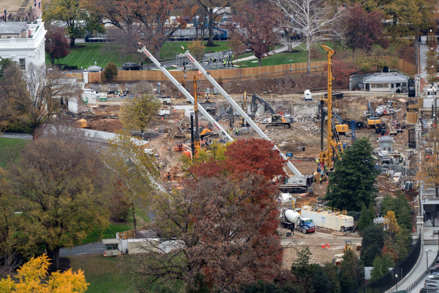 Uvek glupa i gadna; Novinarke Trampu baš ne daju mira FOTO