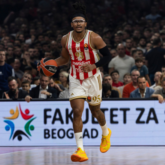 Zvezda oslabljena – trio mora na poštedu