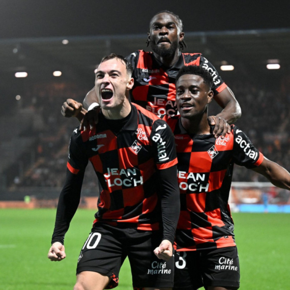 Lorijen šokirao Lion na svom terenu