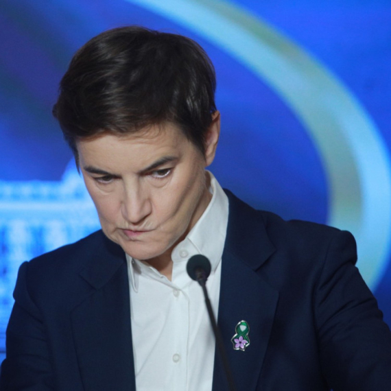 Brnabić odgovorila Crnogorcima: Marović vam trn u oku? A 14% teritorije koje ste uzeli priznavanjem KiM? FOTO