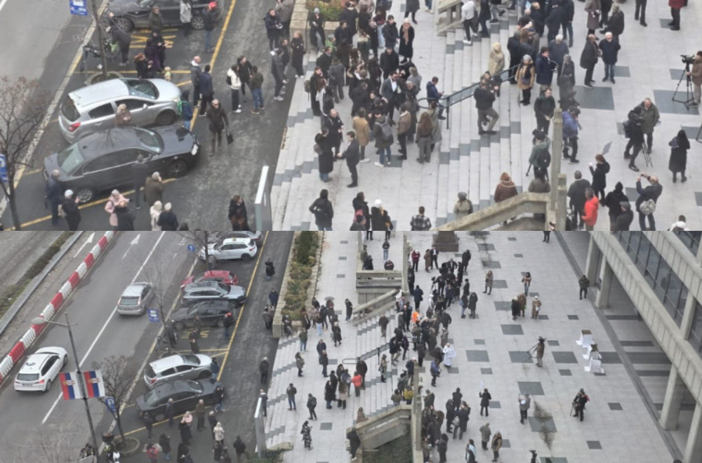 Propao im još jedan skup – evo koliko se blokadera okupilo ispred Palate pravde FOTO