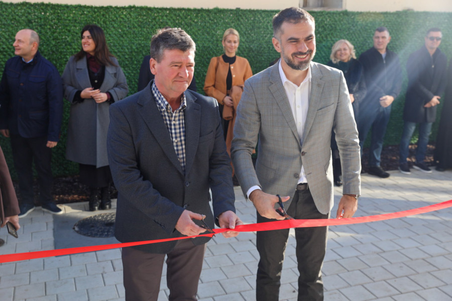 Otvorena nova zgrada mesne zajednice i sala u Futogu FOTO