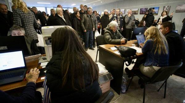 Ne jenjava interesovanje za Vučićevu inicijativu: Pristiglo više od 280.000 prijava