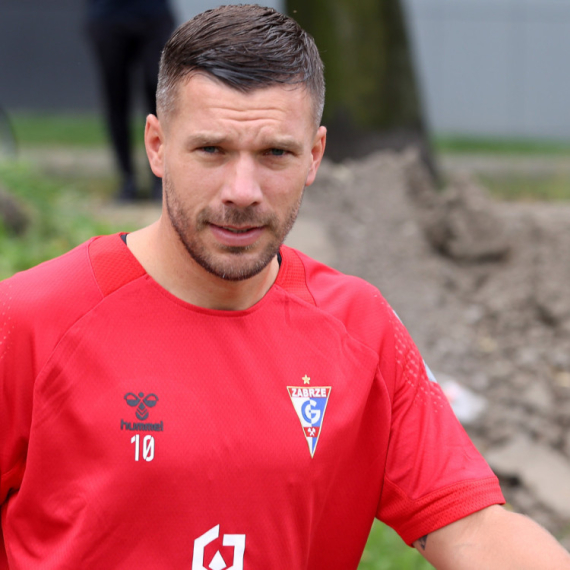 Podolski postao suvlasnik kluba u kom igra