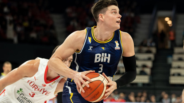 Skandal u Italiji: Partizan hteo da ga dovede, a sada mu je "objavljen rat"