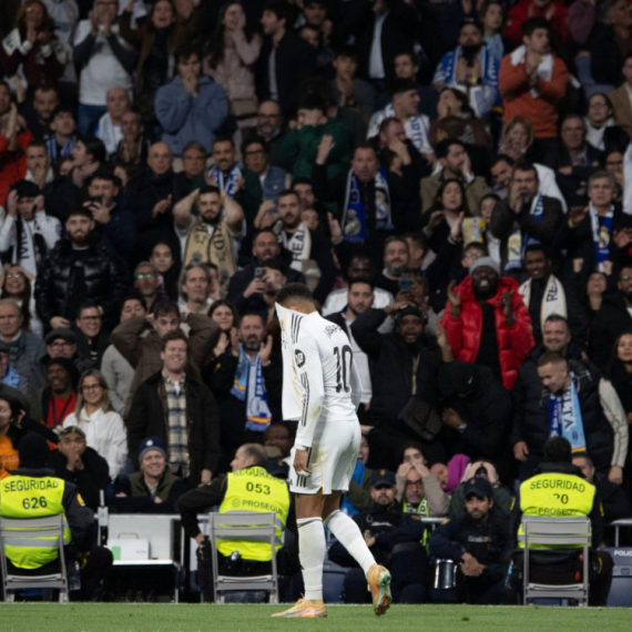 Haos u svlačionici Reala posle poraza od Selte: Letele flaše, zavoji, rekviziti...