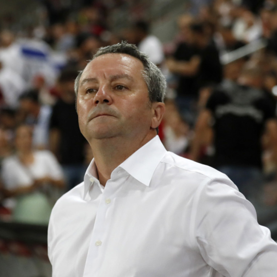 Bivši trener Zvezde se seli u komšiluk?