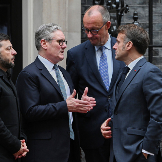 Makron, Starmer i Zelenski kod Merca: Berlin ponovo pregovora o Ukrajini