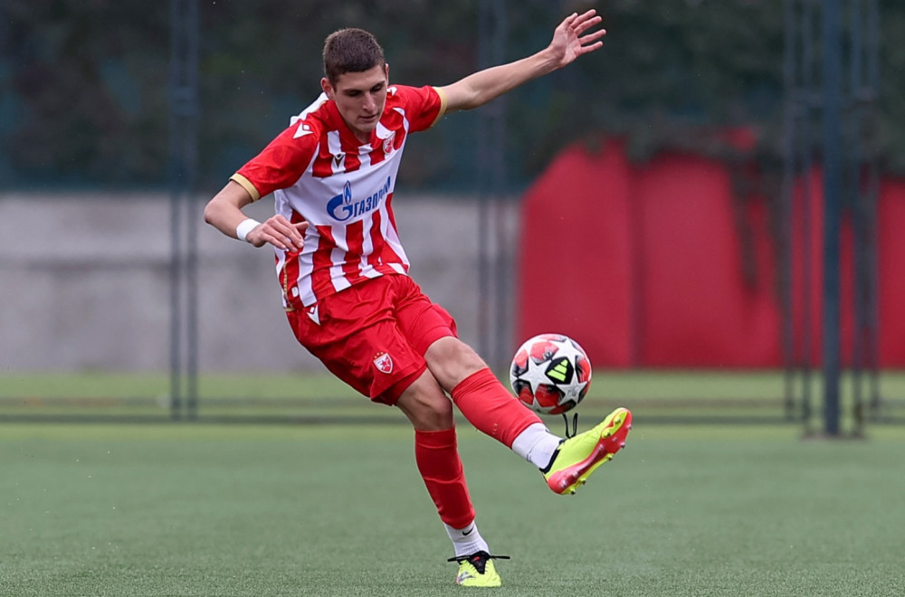 Tuča na utakmici Zvezde i Teleoptika – nemile scene kadetskog fudbala VIDEO