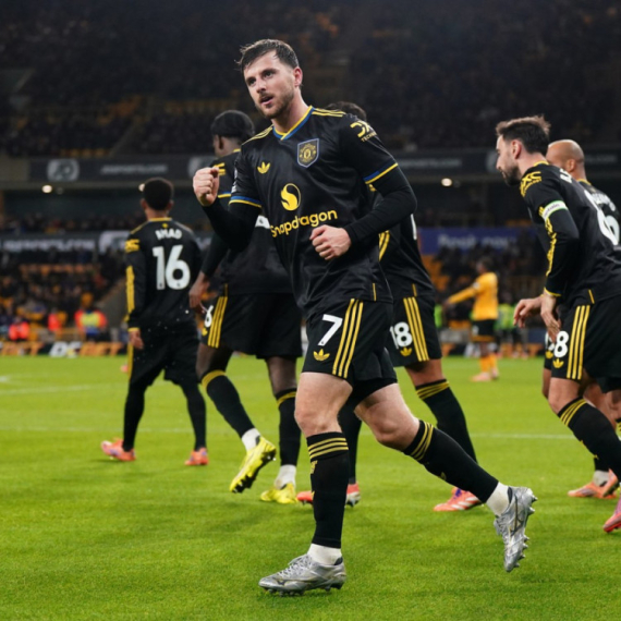 Bruno povukao Junajted – Mančester se prošetao pored fenjeraša