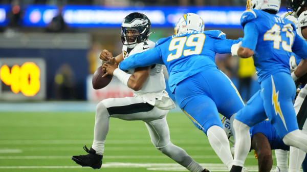 Harts dvaput izgubio loptu u istom napadu u porazu Iglsa VIDEO