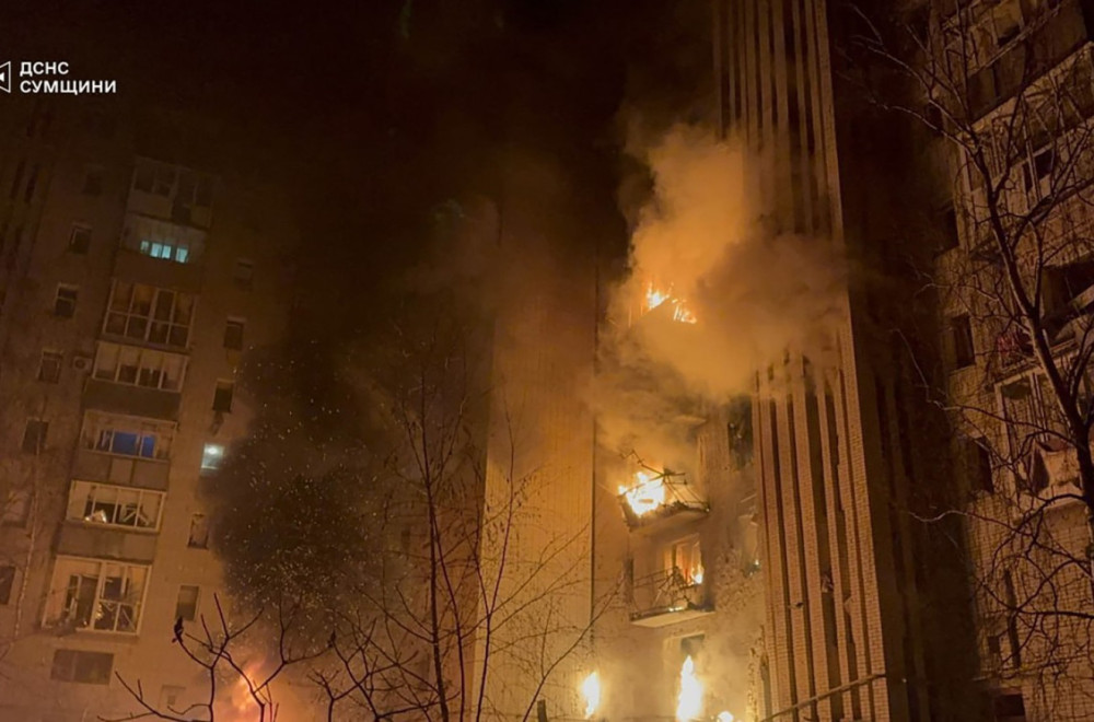 Rat – dan 1.385: Tramp dao ultimatum Zelenskom; Rusi žestoko udarili na Sumi FOTO/VIDEO