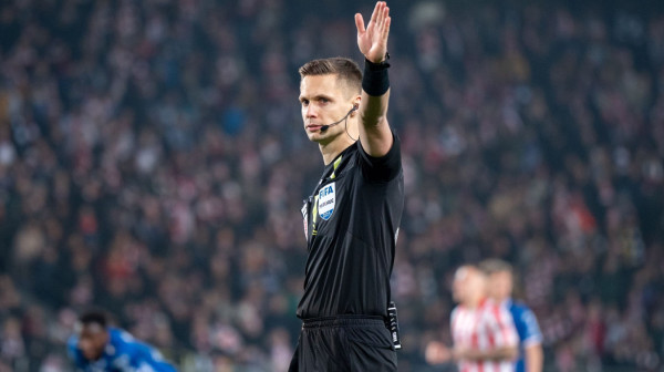 Bankar deli pravdu Zvezdi u Gracu