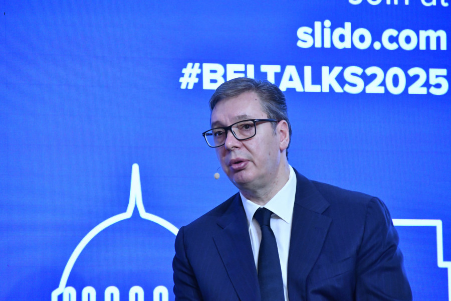 Vučić na GLOBSEC forumu: Ovo su tri opcije za NIS; 15. januar krajnji rok FOTO