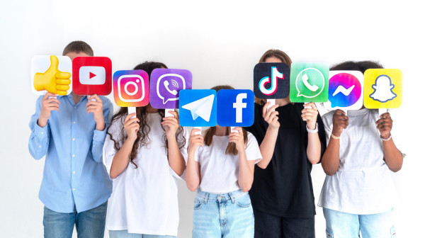 U Australiji zvanično zabranjene društvene mreže za mlađe od 16 godina