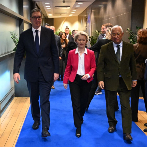 Vučić iz Brisela: Pitanje je kada će doći upozorenje SAD o sekundarnim sankcijama