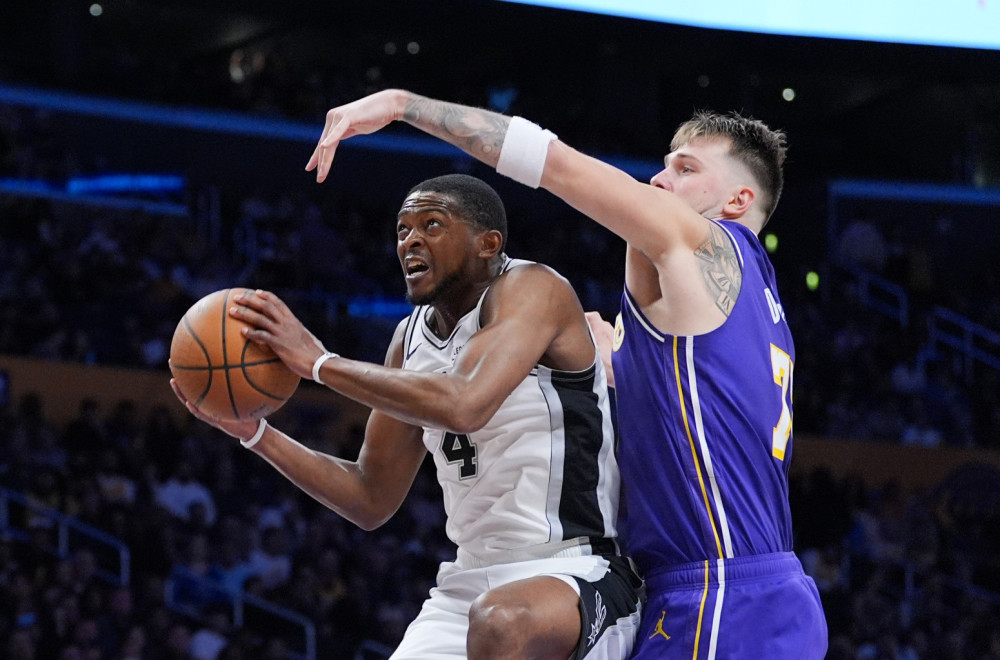 Uzalud Dončićevih 35 – Lejkersi na kolenima pred Sparsima VIDEO