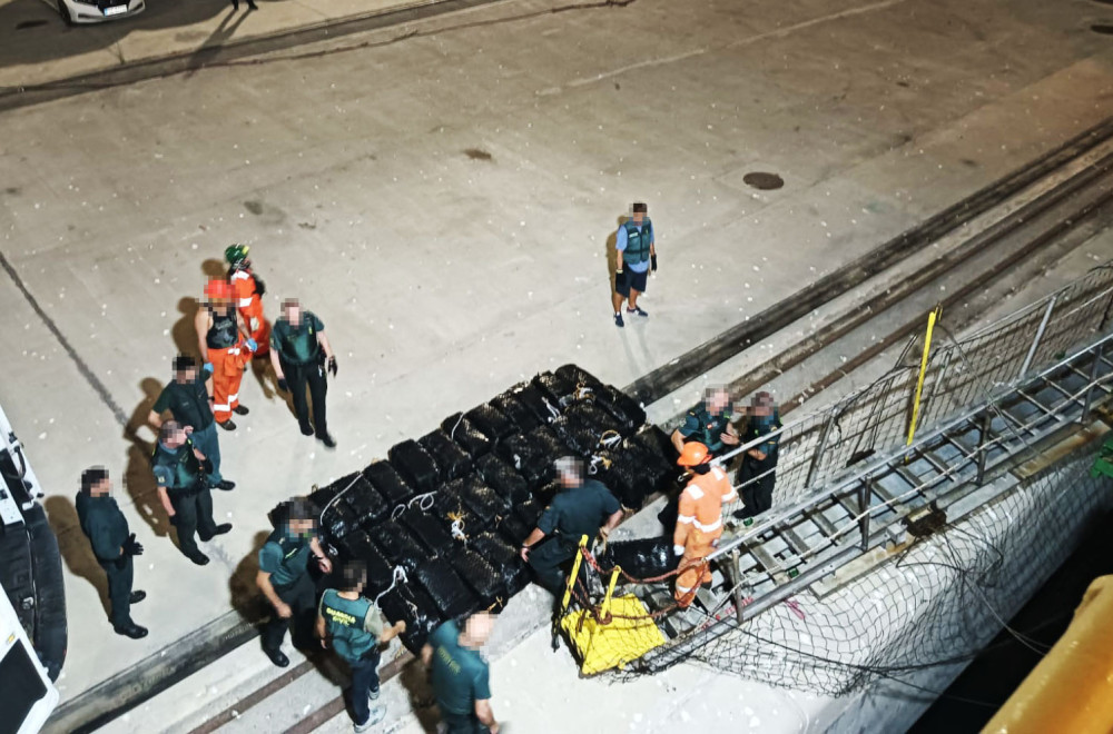 Ogromna međunarodna akcija: Učestvovao i MUP; Većina uhapšenih Srbi; "Pali" s tonom kokaina FOTO