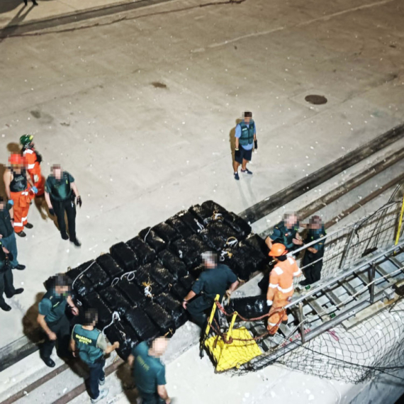 Ogromna međunarodna akcija: Učestvovao i MUP; Većina uhapšenih Srbi; "Pali" s tonom kokaina FOTO