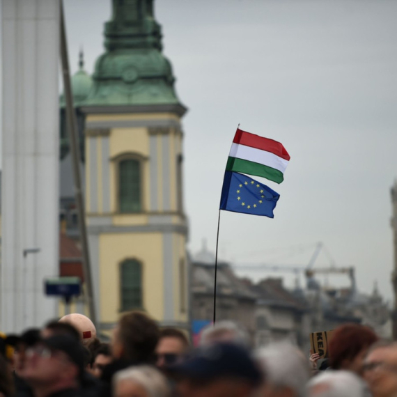 Ultimatum? "You will end up like Hungary"