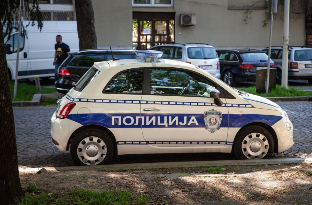 Pucnjava u Obrenovcu: Ranjen muškarac; Svemu prethodila svađa za parking mestom VIDEO