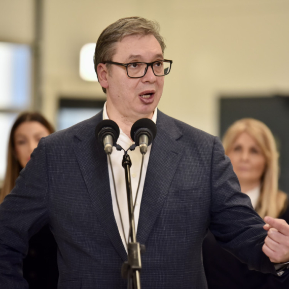 Vučić: Prošle godine su uništili doček Nove godine, a sada im smeta Ćacilend; Dokle seže ljudski bezobrazluk?