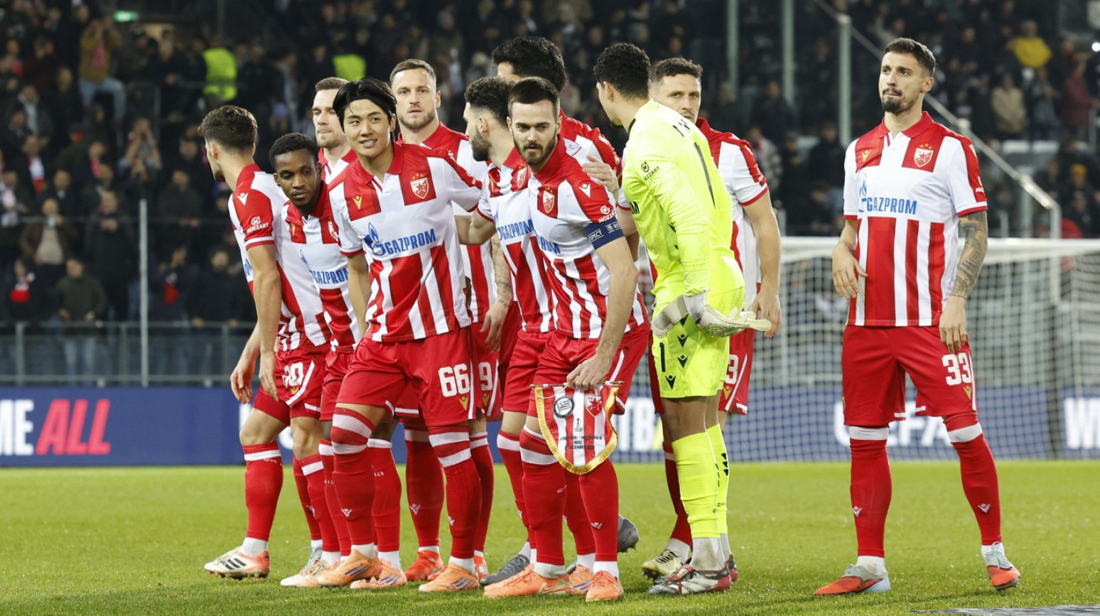 Zvezda u trijumfalnom nizu, Dinamo doživeo debakl u Zagrebu