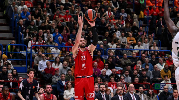 Armani srušio Panatinaikos – Gudurić solidan, Bruks dominirao