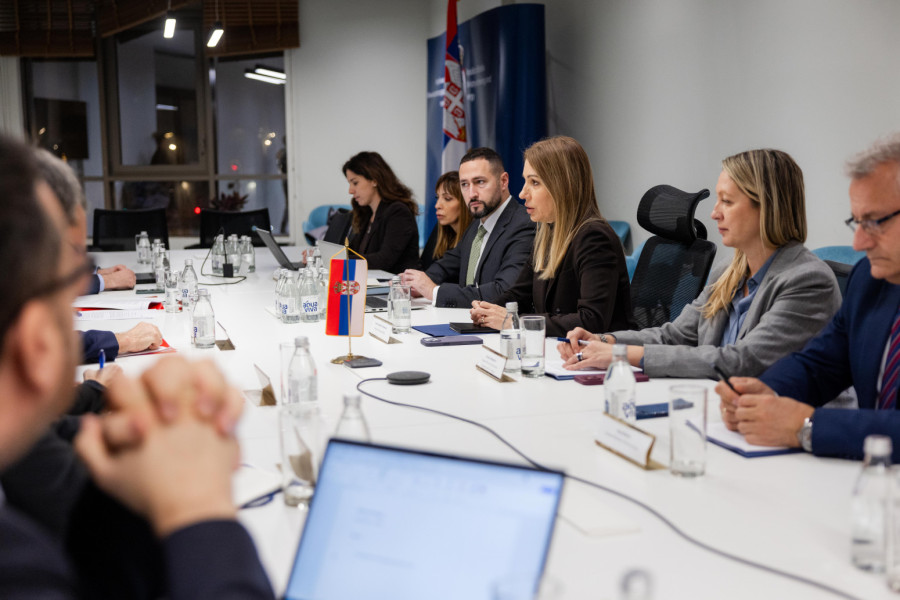 Đedović sa delegacijom Svetske banke: Radimo na širenju mogućnosti za dobijanje energenata i raznih pravaca